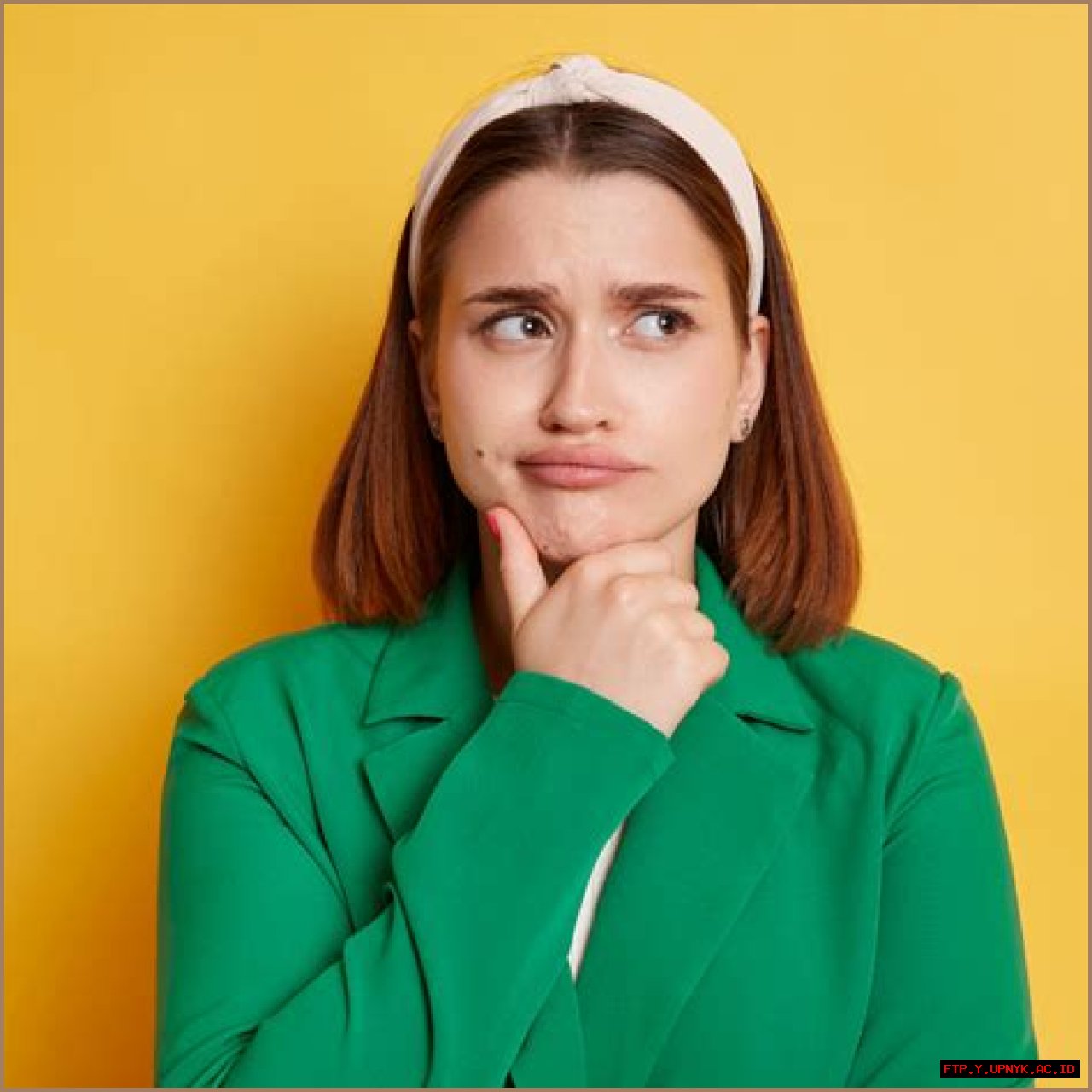 10 Signs Of A Gullible And Unworldly Woman