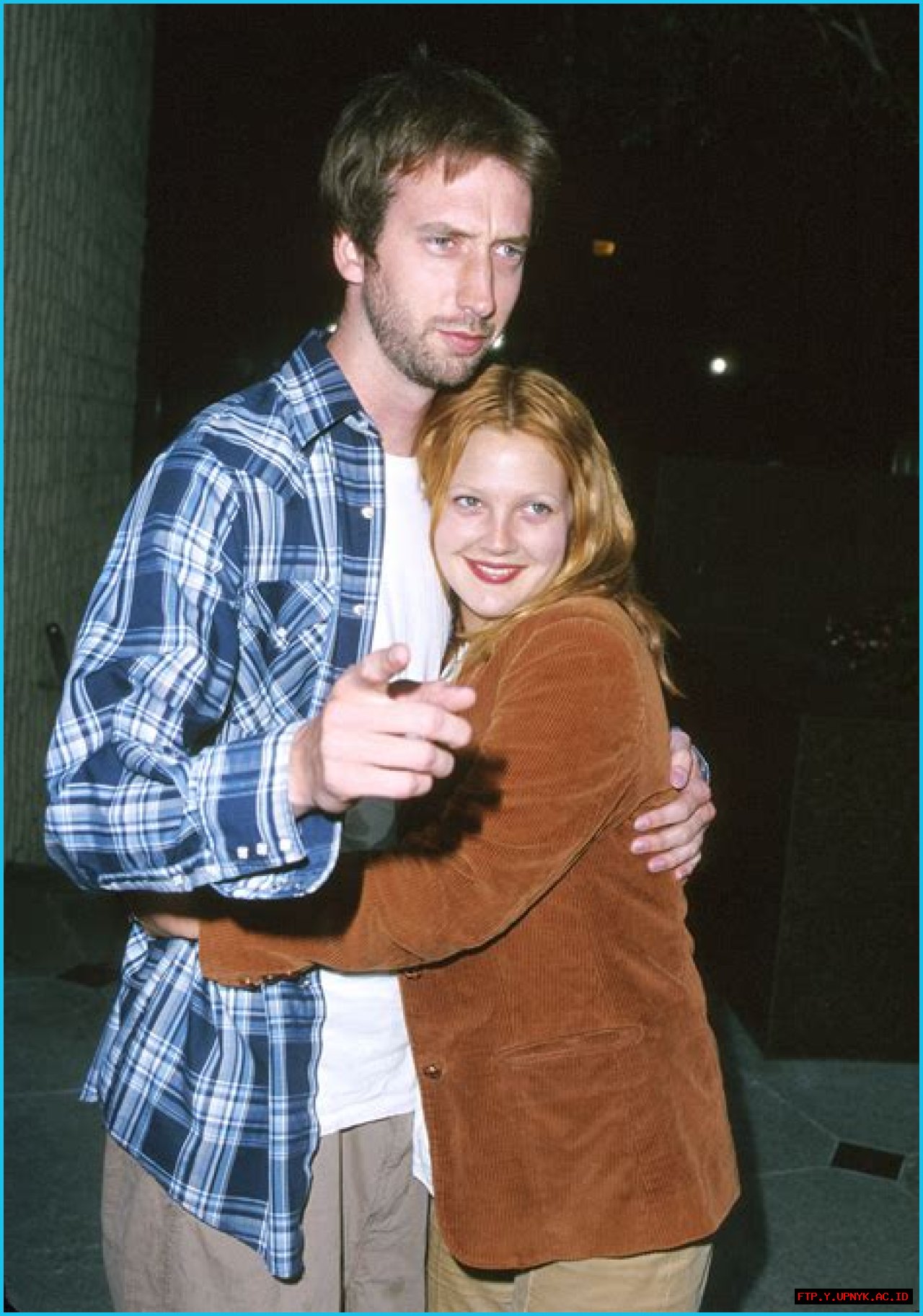 A Deeper Look Into Drew Barrymore And Tom Green's Relationship