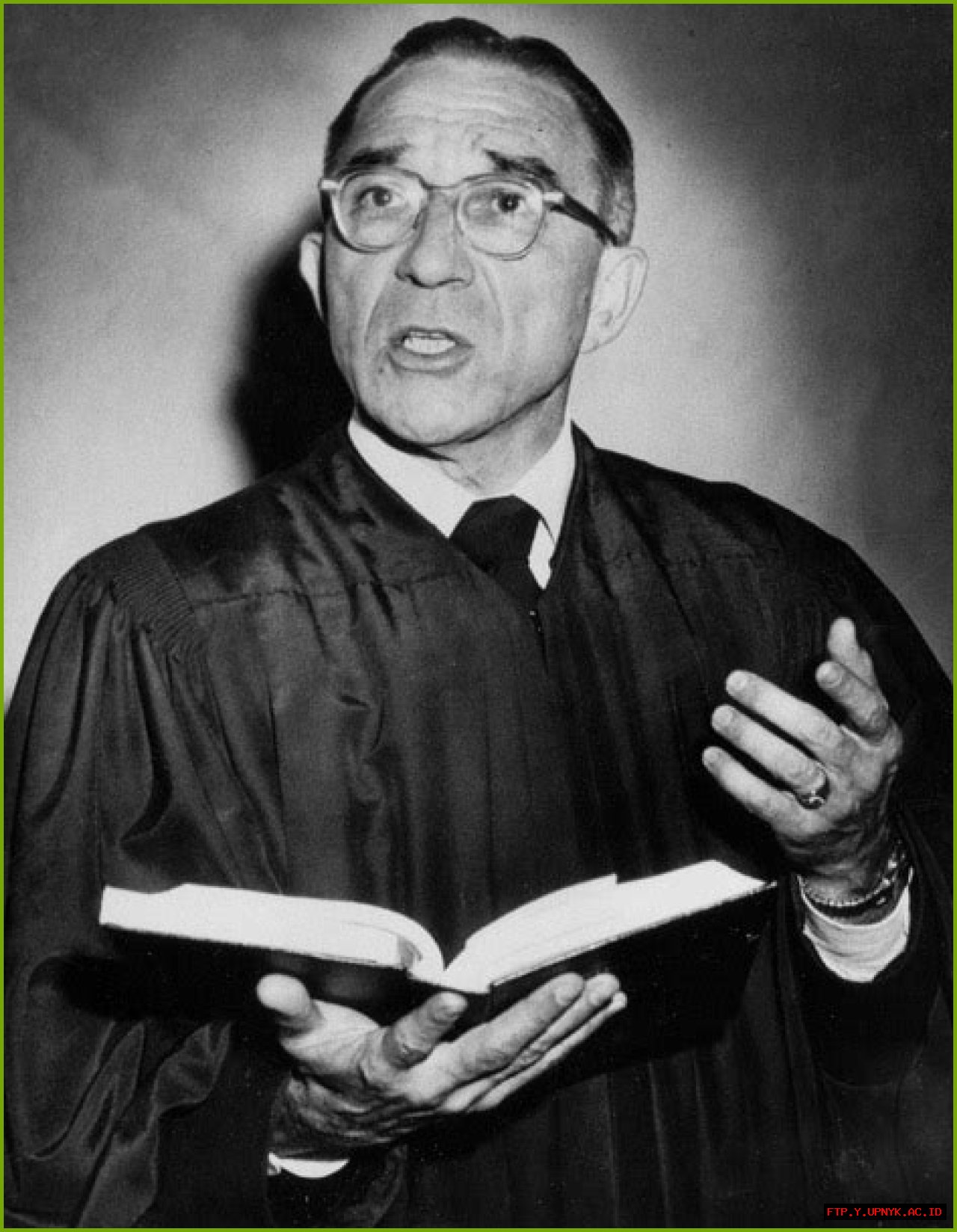 Acclaimed Judge Ronald Davies: A Legacy Of Justice