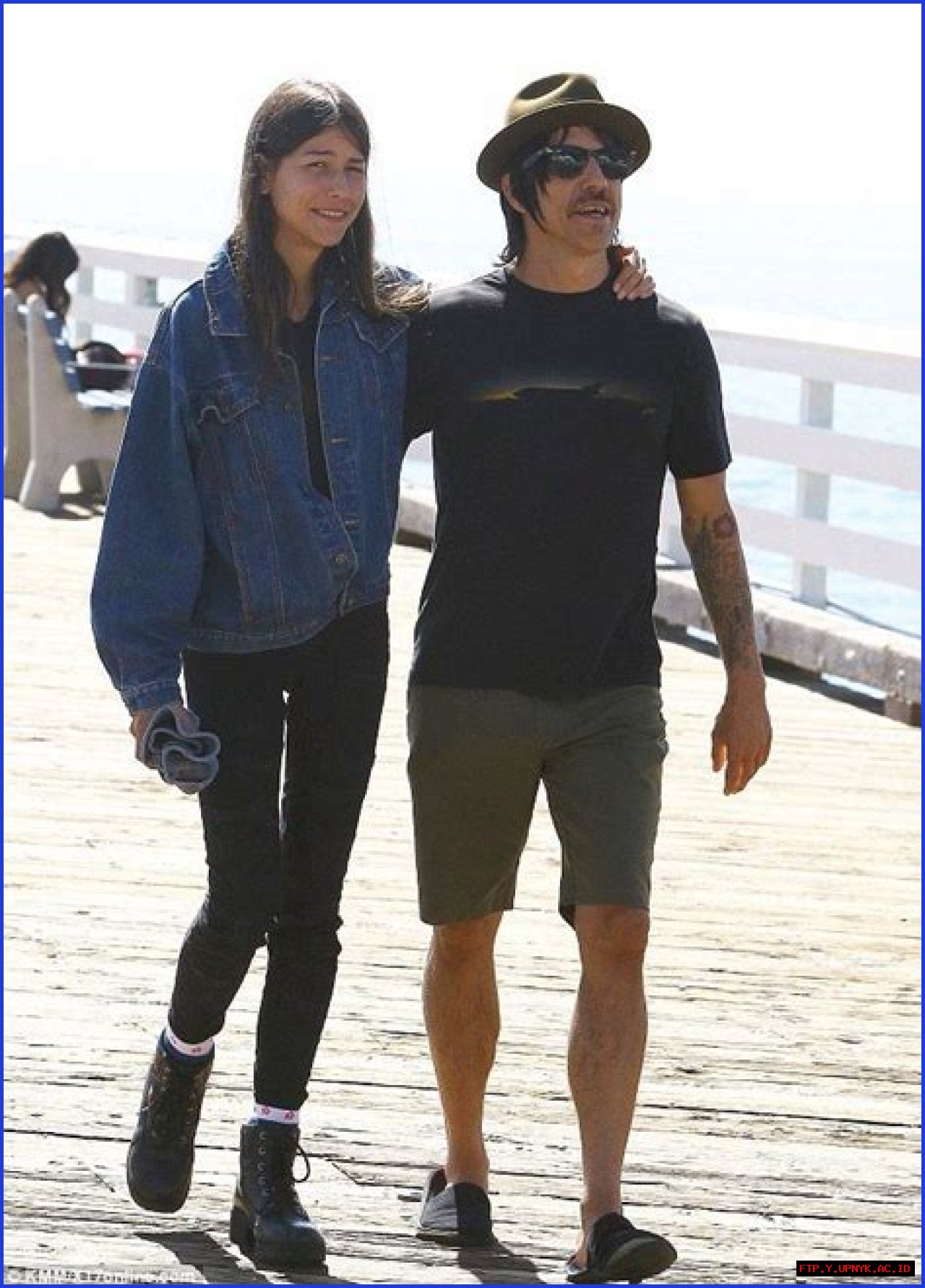 Anthony Kiedis' Girlfriend: A Deep Dive Into The Musician's Love Life