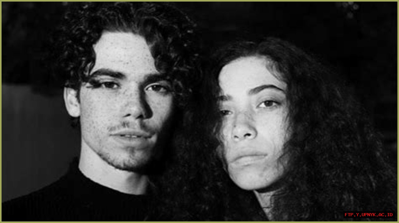 Are Dove Cameron And Cameron Boyce Brother And Sister?