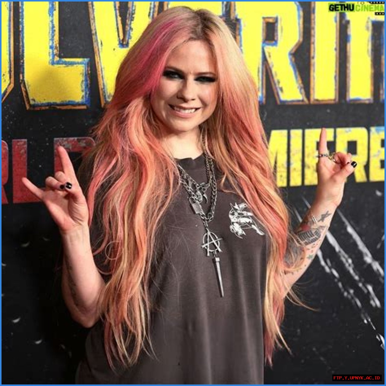 Avril Lavigne Age: Discover The Rock Star's Journey