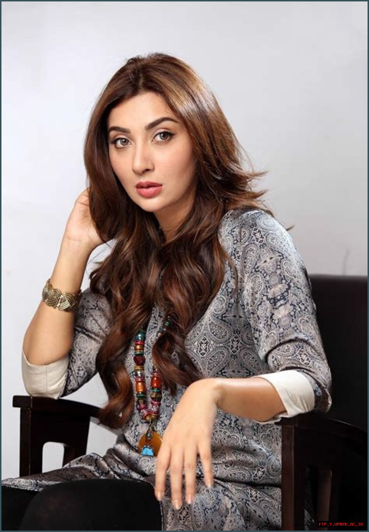 Ayesha Khan: The Quintessential Young Pakistani Actress