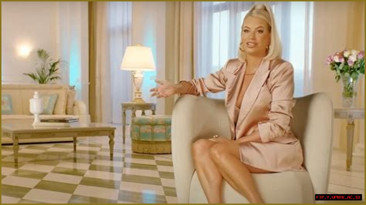 Caroline Stanbury's Net Worth Revealed In 2023
