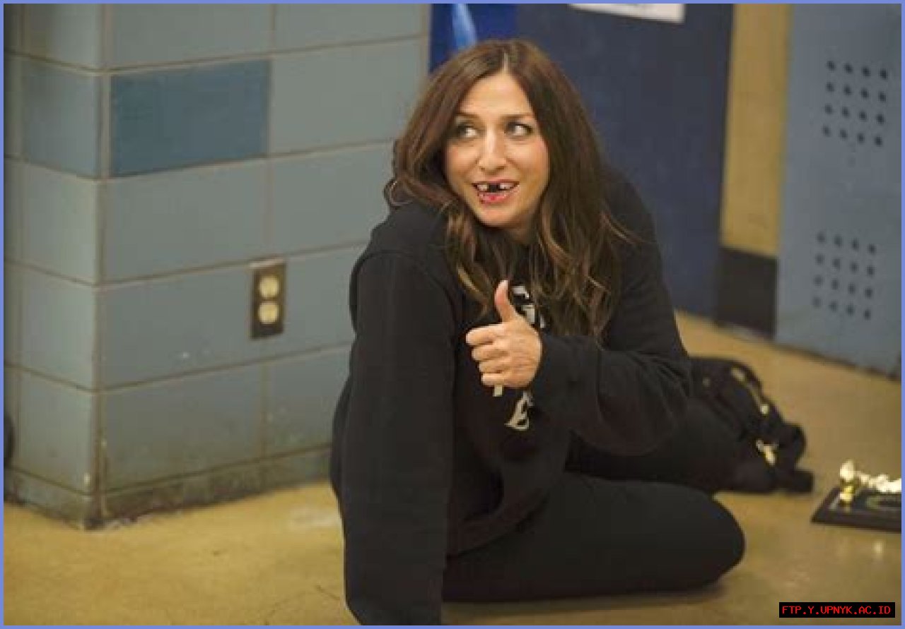 Chelsea Peretti's Youngest: Age And Adorable Moments