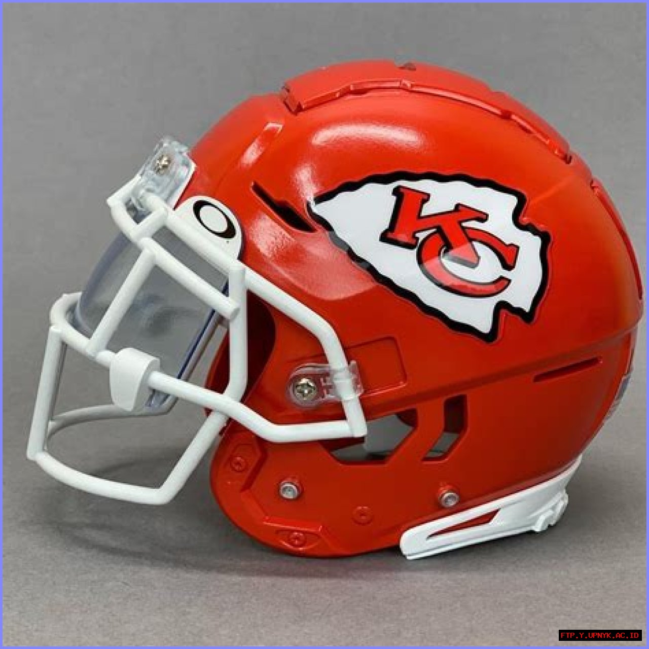 Chiefs Helmets For Young Fans: Protect Your Little Chiefs