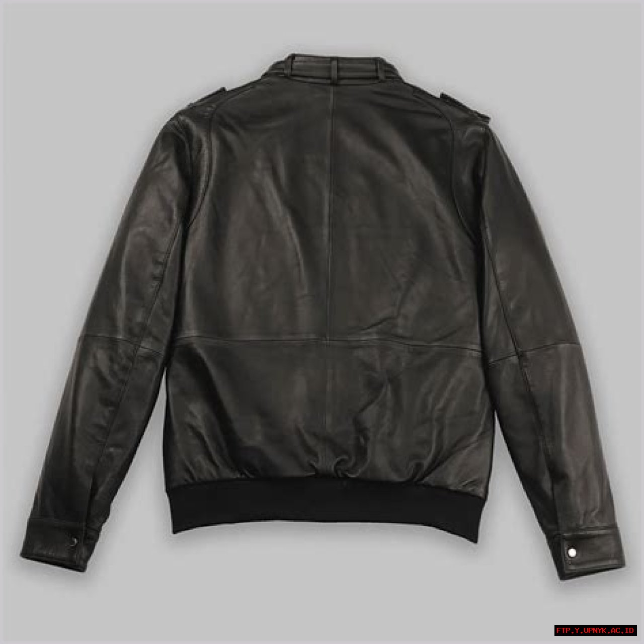 Daniel Craig's Iconic Leather Jacket: Perfect Style For Any Occasion
