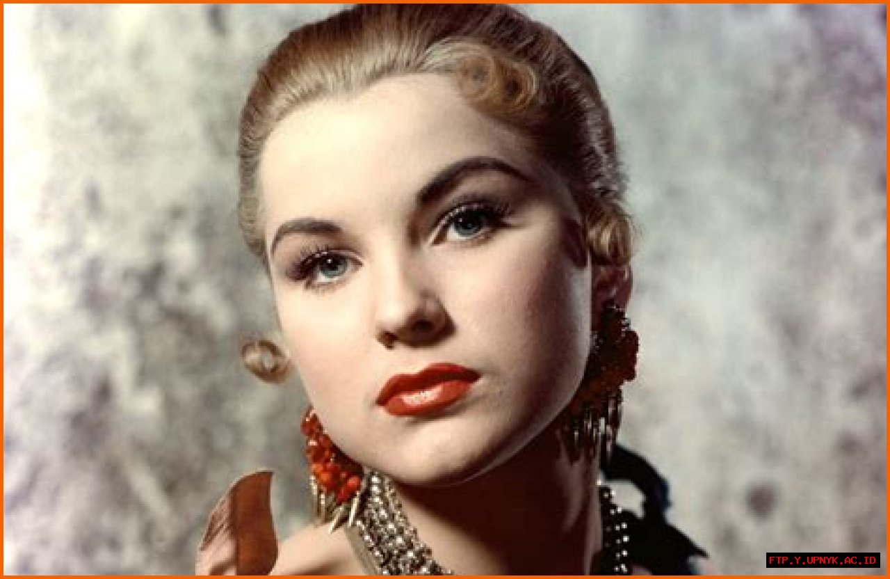 Discover The Captivating World Of Paget Brewster In Pictures