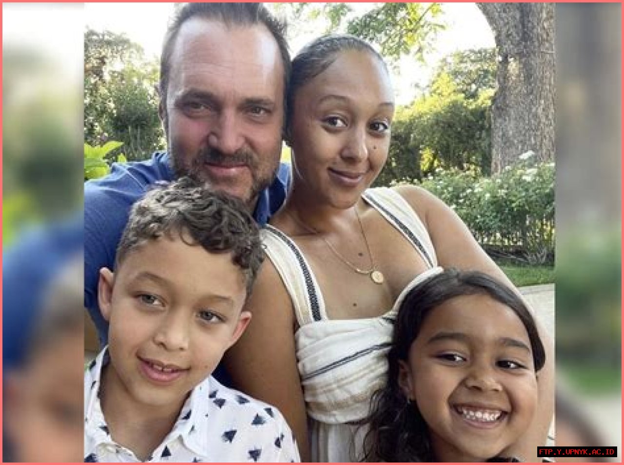 Discover Tia Mowry's Parents: A Journey Of Love And Support