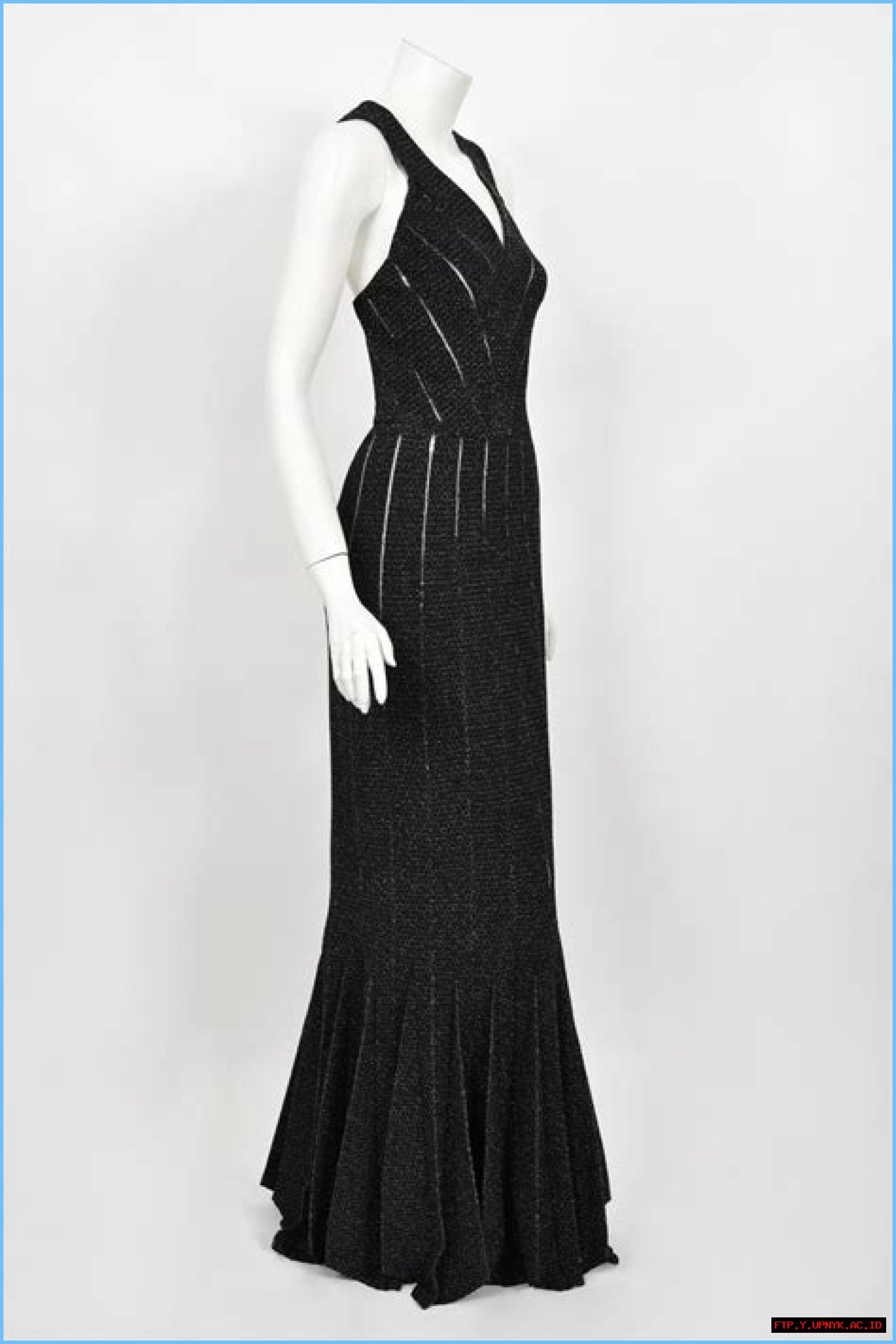 Discover Vintage Alaia Dresses: Exclusive Collection