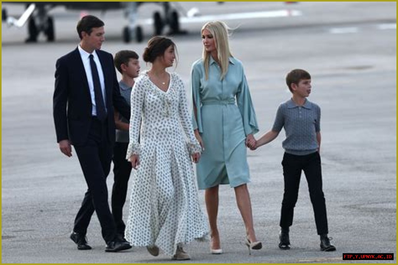 Discovering The Height Of Ivana Trump In Feet