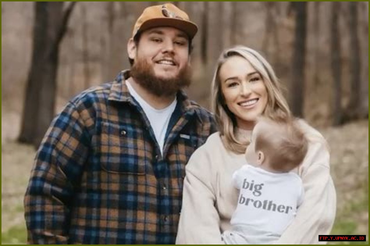 Does Luke Combs Have An Older Sibling? Surprising Family Tree Revealed!
