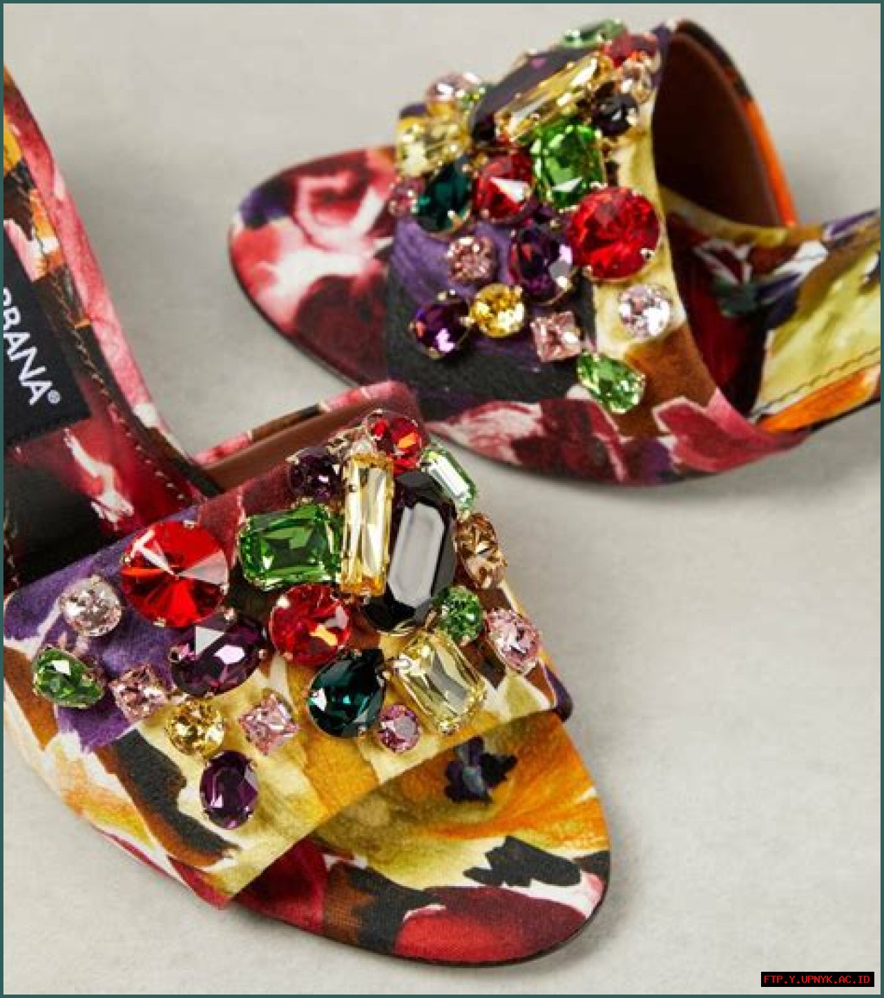 Dolce & Gabbana Mules For A Stylish And Sophisticated Look