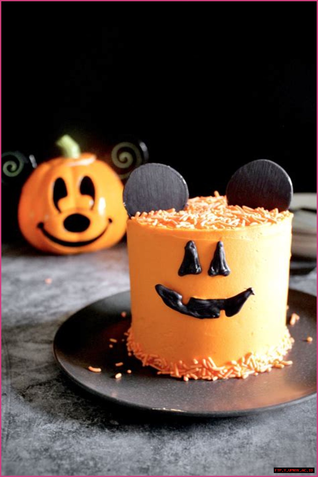 Easy And Spooky: Bake Your Own Mickey Mouse Pumpkin Cake