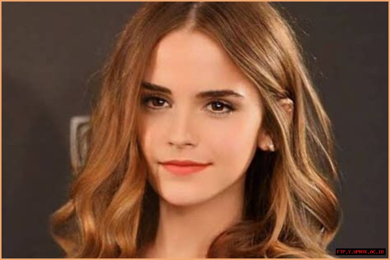 Emma Watson's [Prefix] 2024 Predictions: [Suffix]