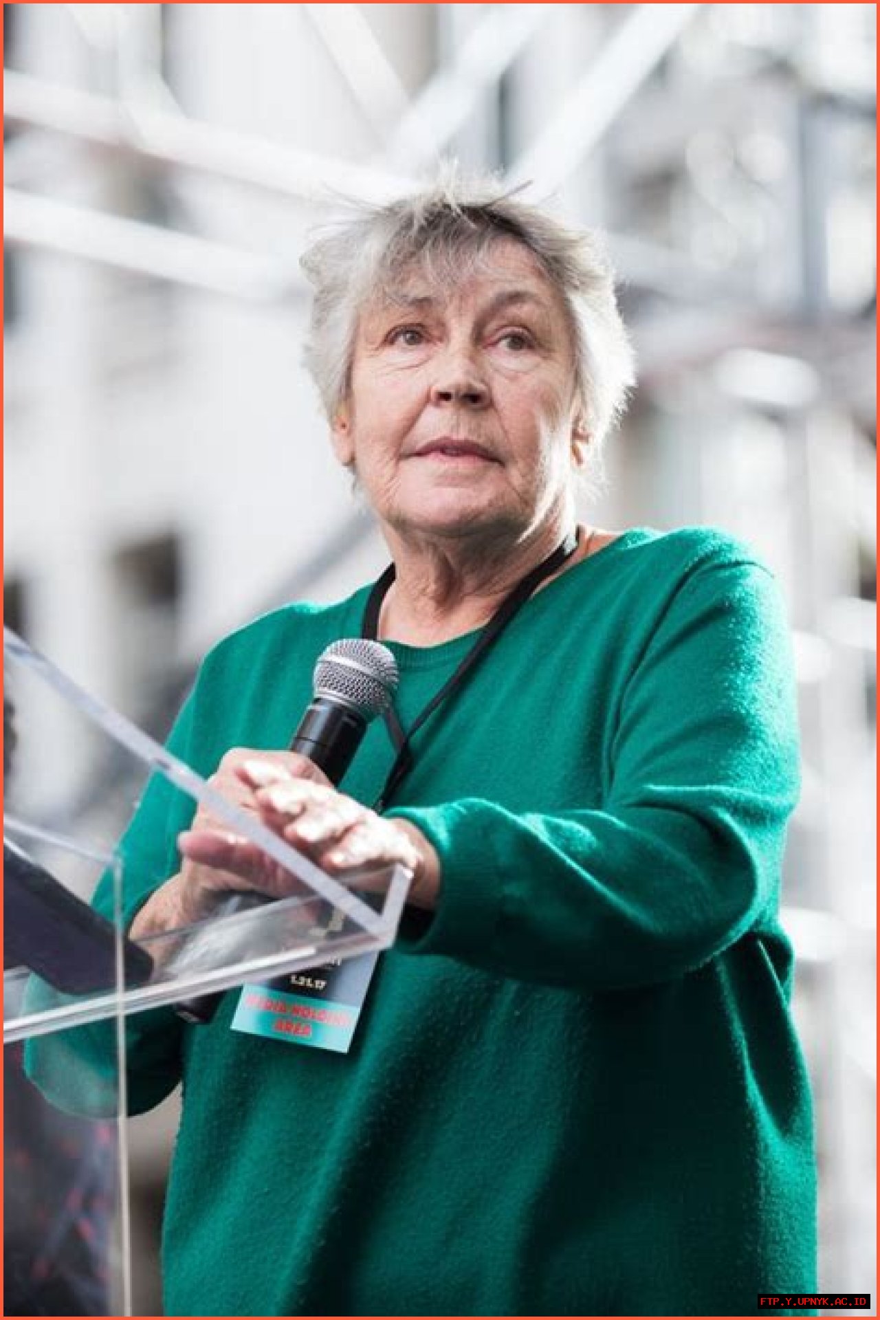 Estimating The Net Worth Of Helen Reddy At The Time Of Her Passing