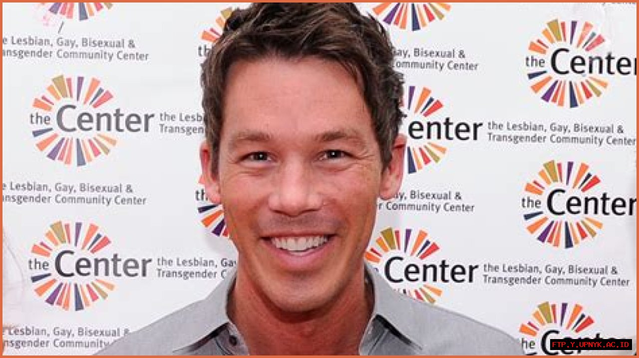Exact Height Of David Bromstad: Uncovering The Truth