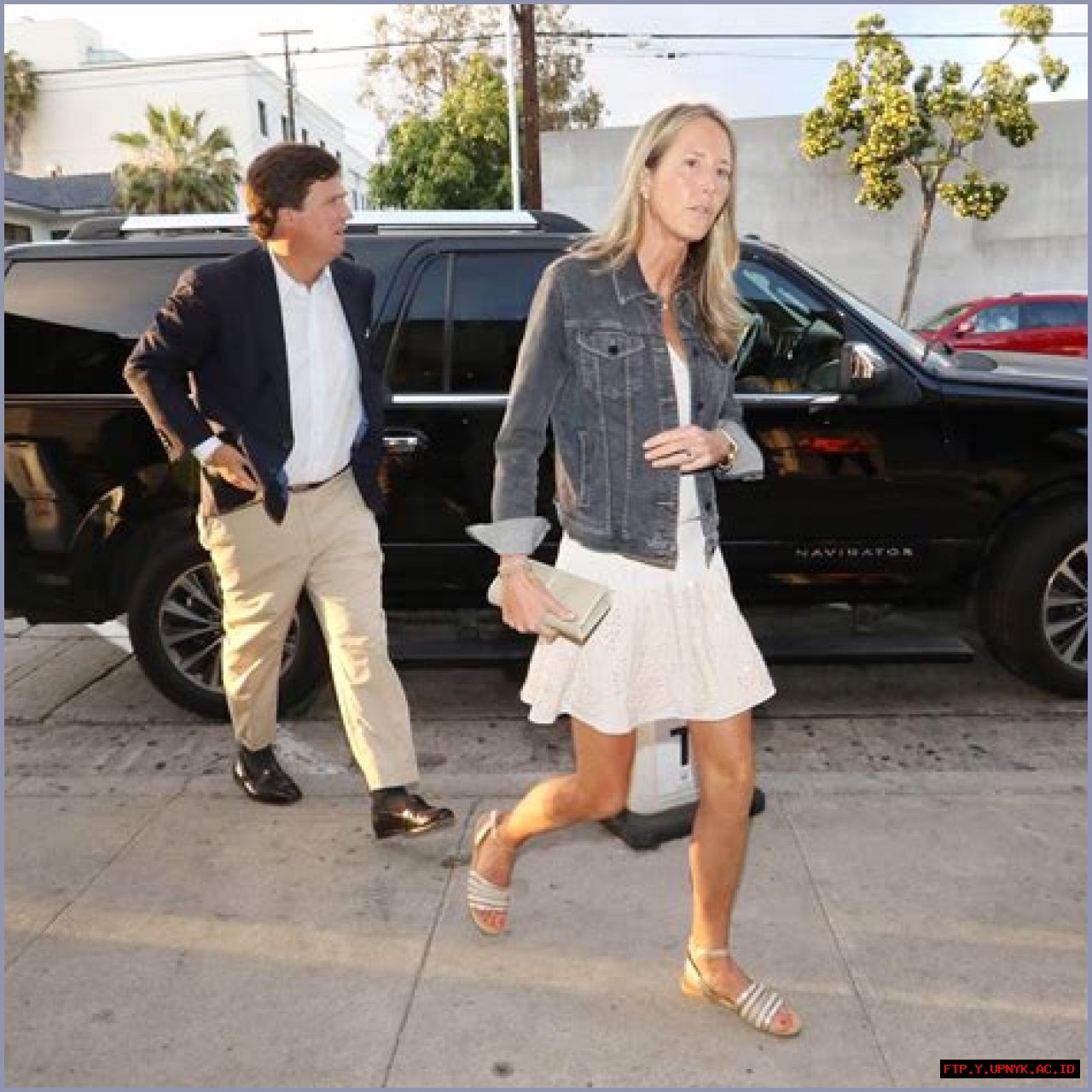 Expert Guide To Tucker's Wife: Uncover The Facts