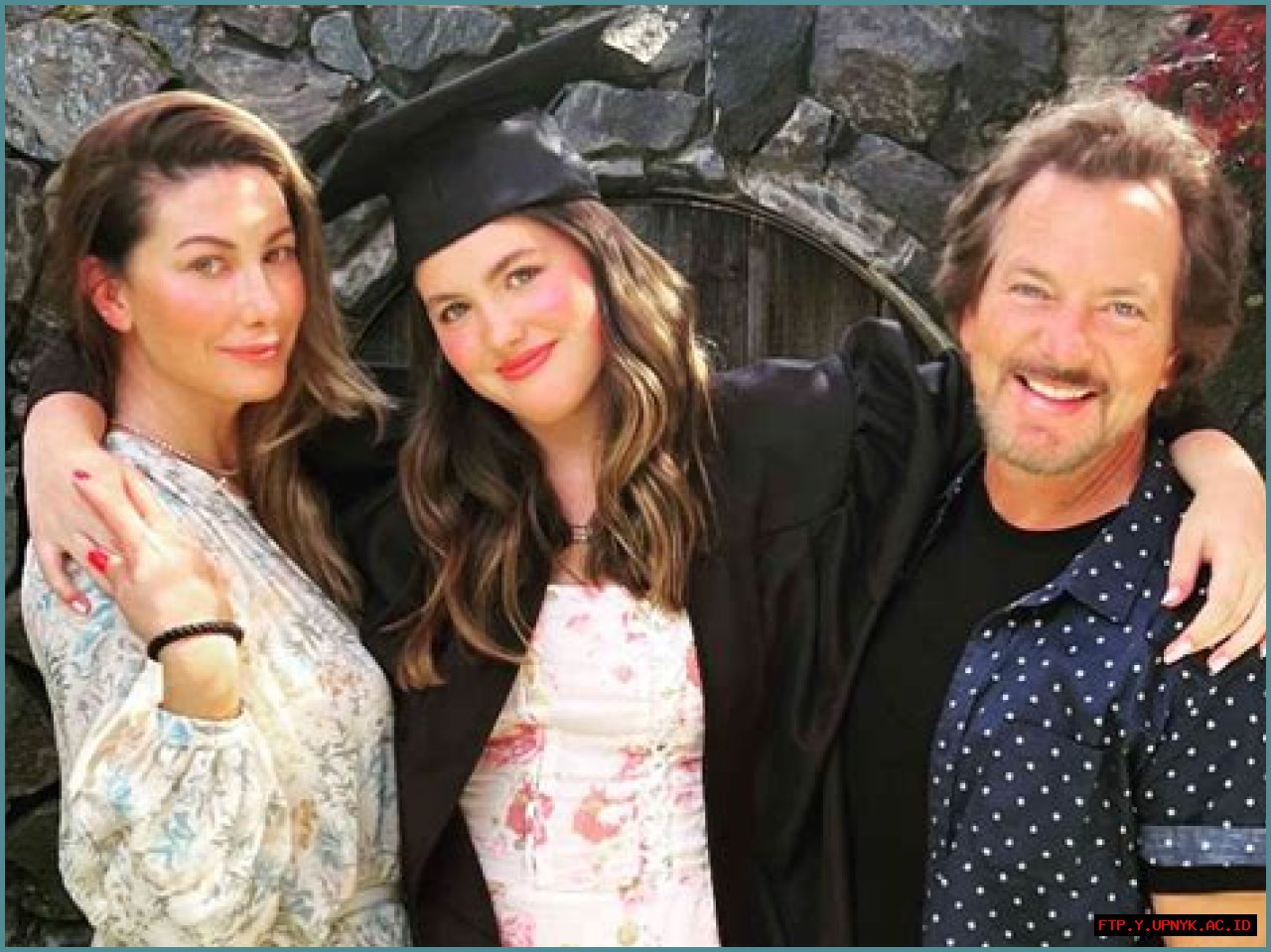 Explore The Untold Stories Of Eddie Vedder's Marriages