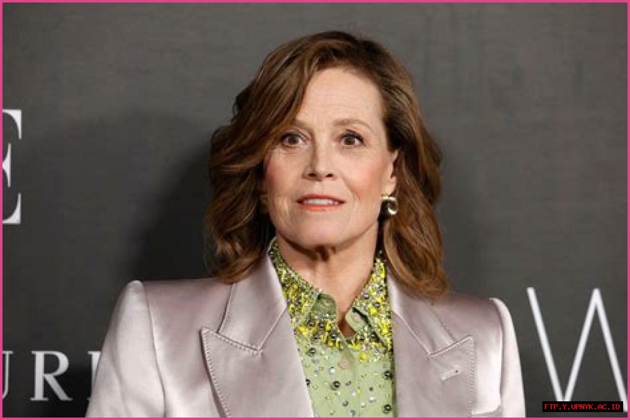 Exploring The Intriguing World Of Sigourney Weaver's Relationships