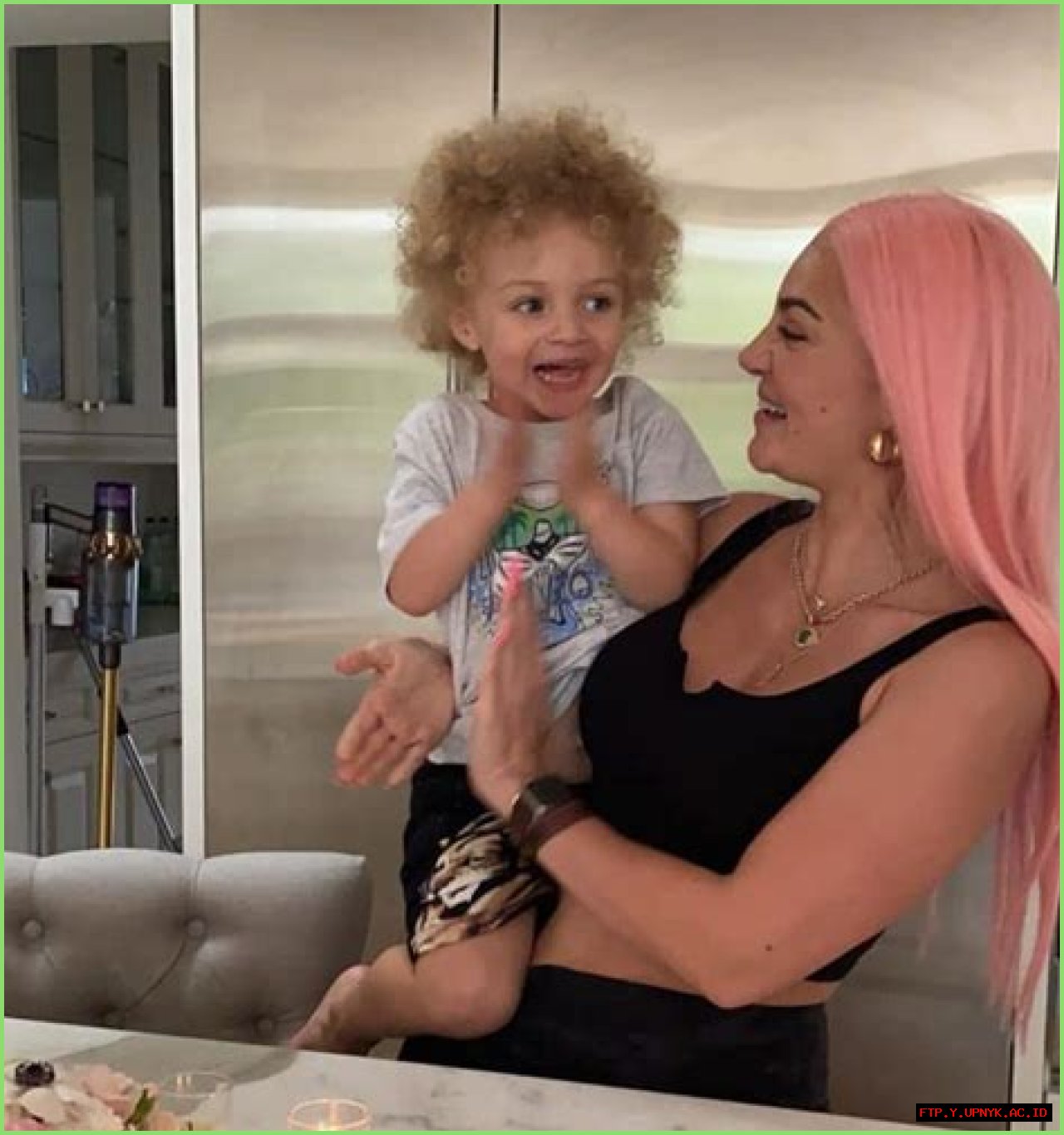 Exploring The Life Of Drake's Baby Mother: A Journey Of Love And Resilience