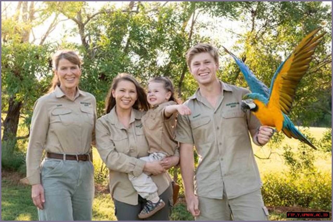 Famous Conservationist Bindi Irwin And Husband Live A Blissful Life