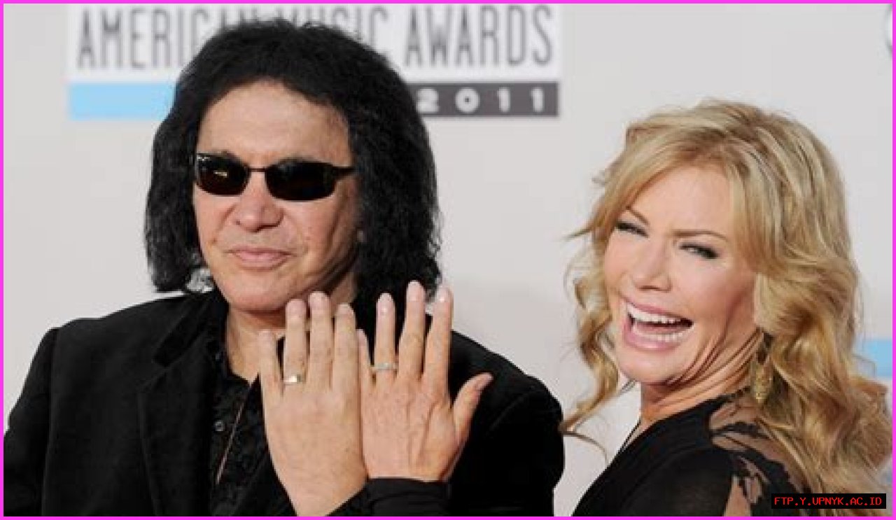 Gene Simmons's First Wife: Unveiling The Woman Behind The Rockstar