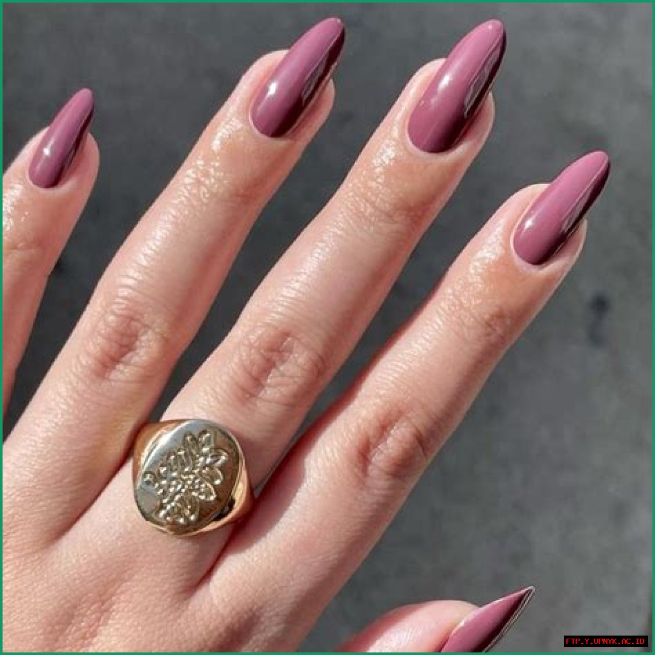 Gorgeous Fall Nail Colors For A Touch Of Autumn Purple