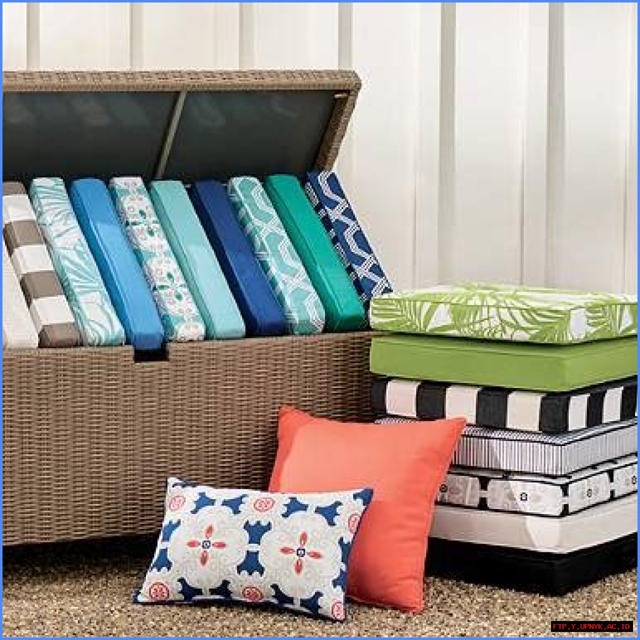 Grandin Road Outdoor Cushions: Refresh Your Patio In Style