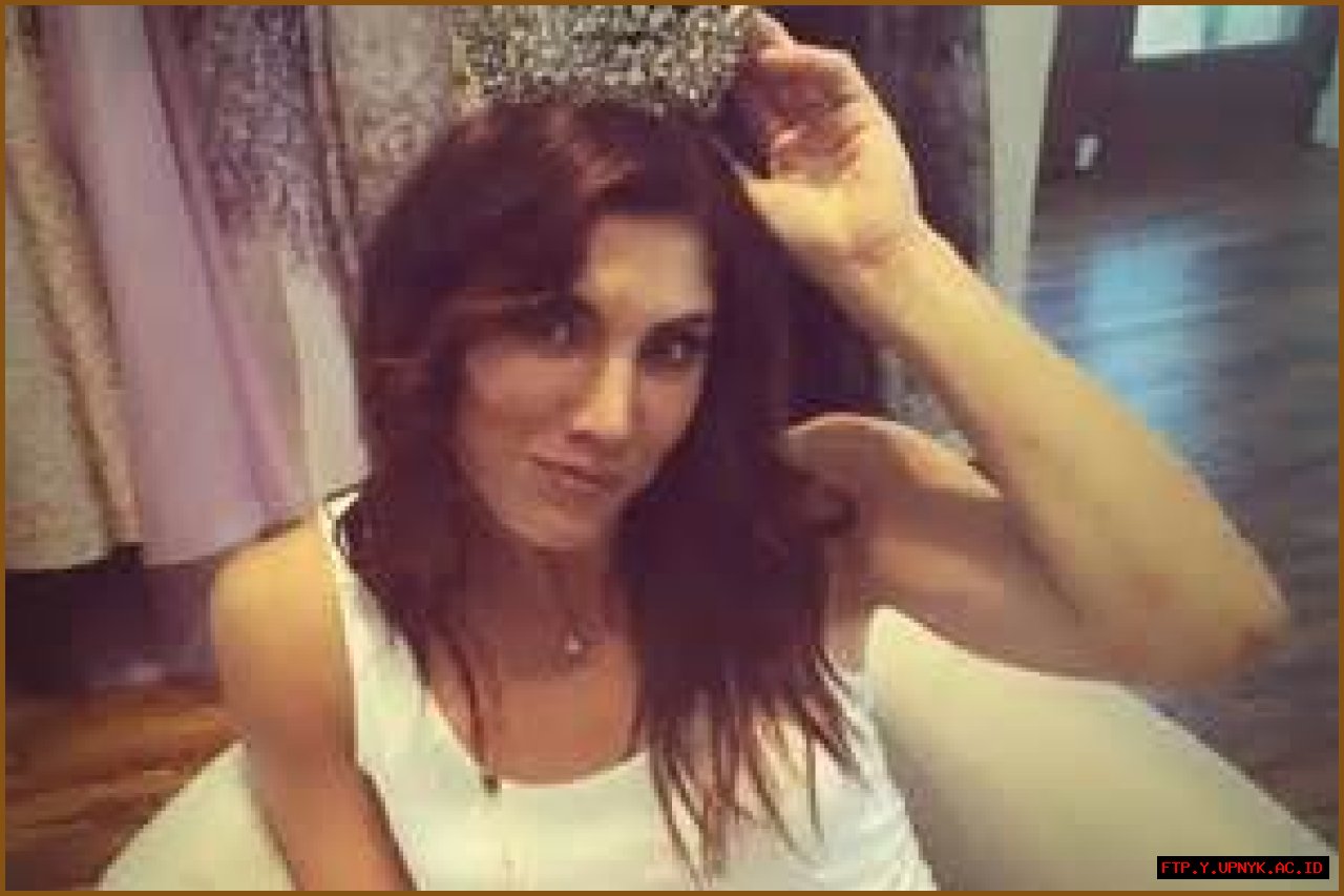 Hope Solo Nyde: Controversial Goalkeeper's Redemption Story