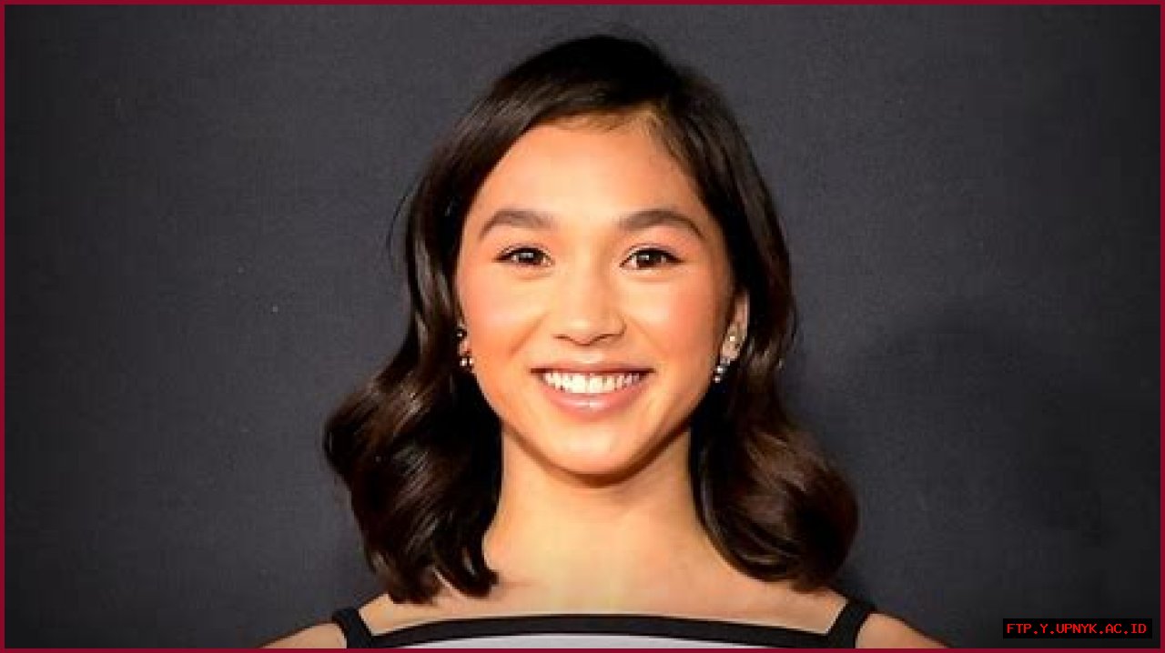 How Rich: Uncovering The Wealth Of Oona O'Brien