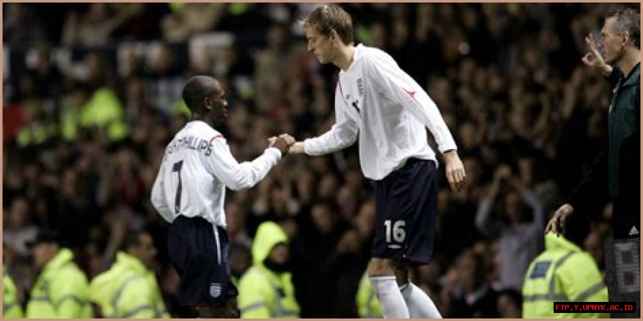 How Tall Is Peter Crouch? Uncovering The Giant's True Stature