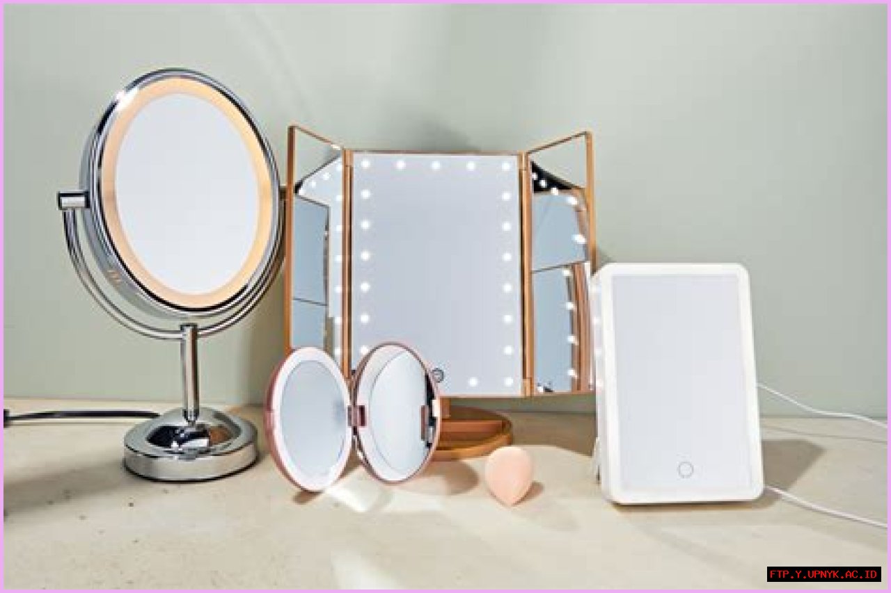 Illuminate Your Beauty On The Go: Lighted Makeup Mirror For Travelers