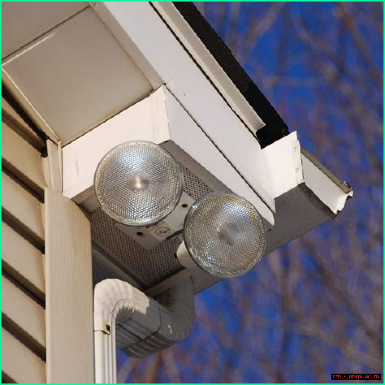 Illuminate Your Outdoors: Exterior Security Light Fixtures