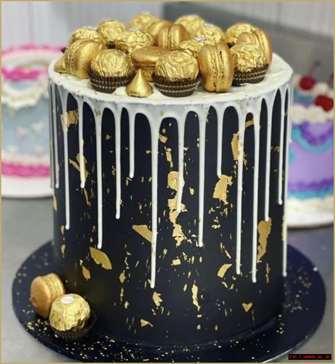 Indulge In The Night: Black And Gold Sheet Cake Magnificence For Celebrations