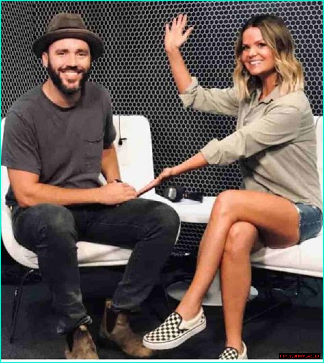 Is Amy Brown Divorced: The Truth Revealed