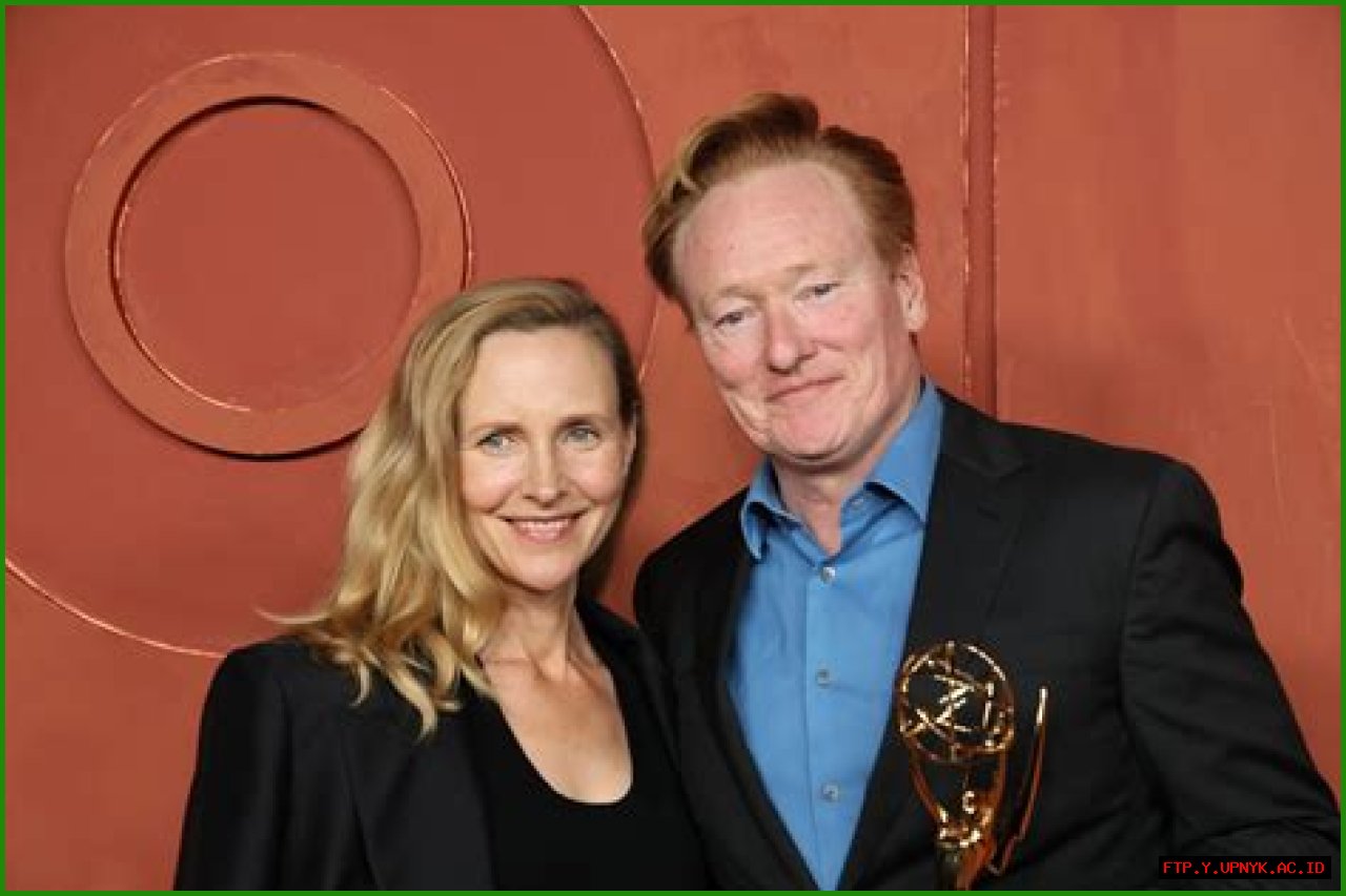 Is Conan O'Brien: Happily Hitched? Exploring Marital Status