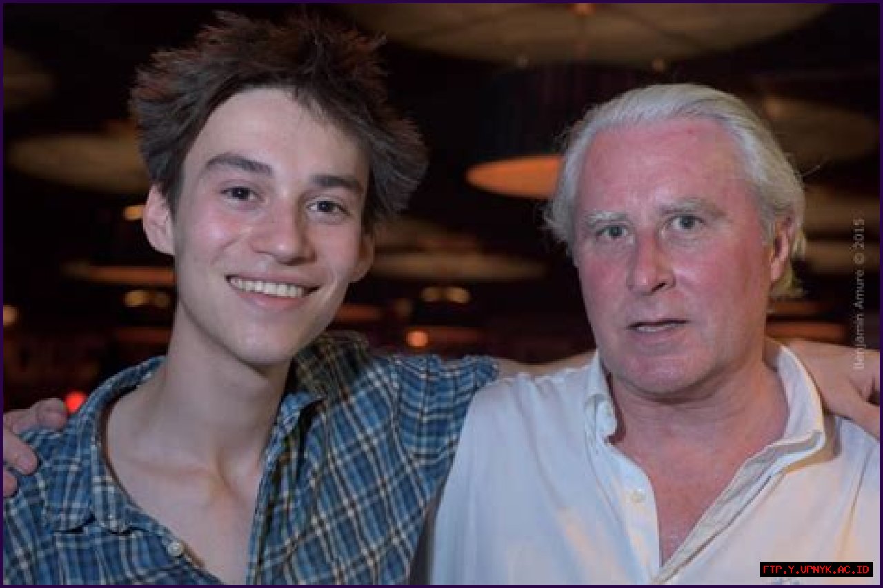 Is Jacob Collier Single Or In A Relationship? The Truth Revealed