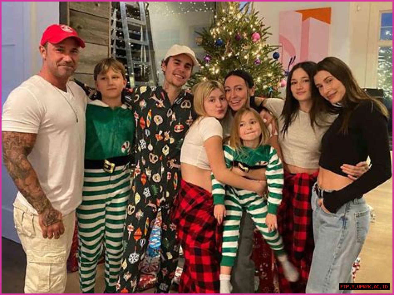 Is Justin Bieber Related To Any Siblings?