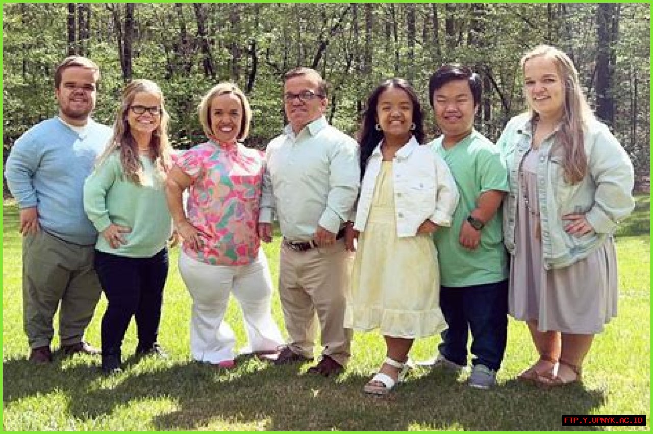 Is The Johnstons' Granddaughter A Little Person? Uncover The Answer