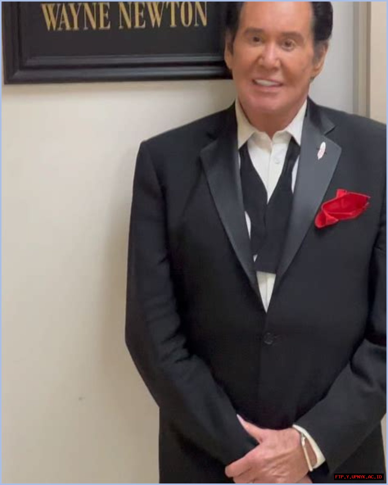 Is Wayne Newton Still With Us? An Update On His Life