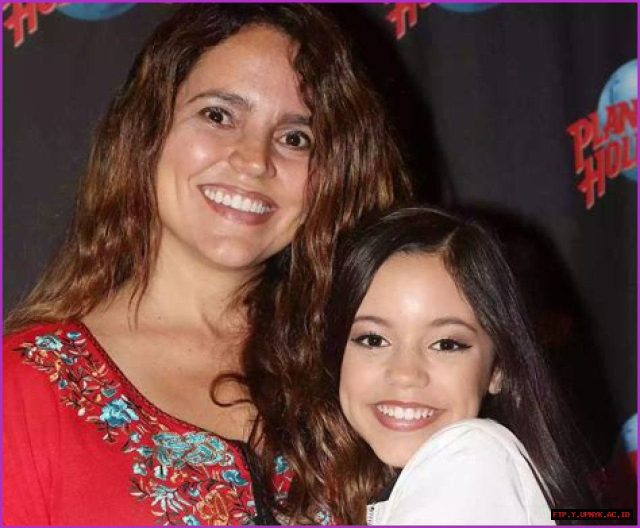 Jenna Ortega's Mother: A Look Into The Family Life Of The Rising Star