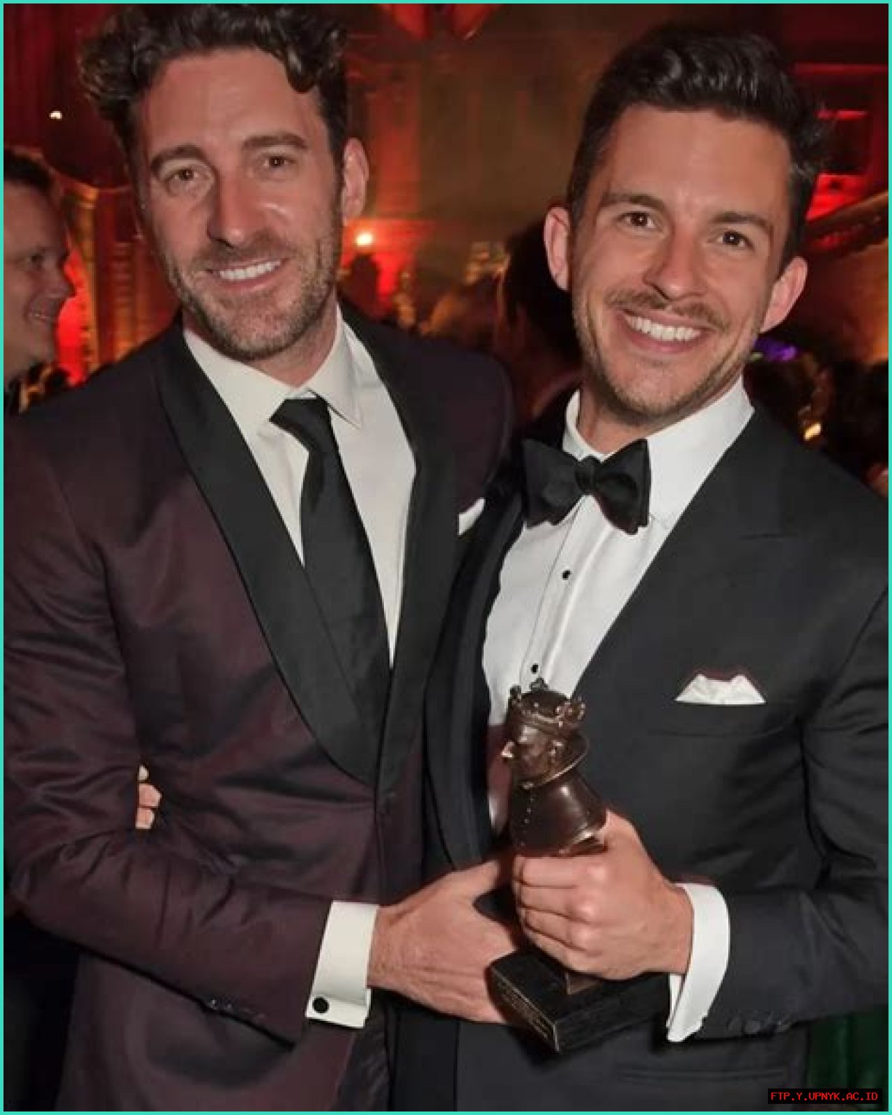 Jonathan Bailey And James Ellis: The Perfect Match!
