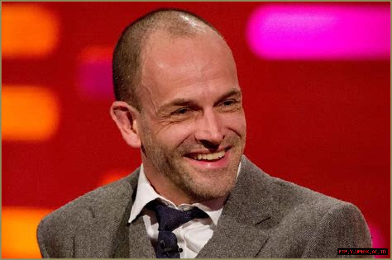 Jonny Harris: Uncovering The Wealth Behind The Comedic Genius