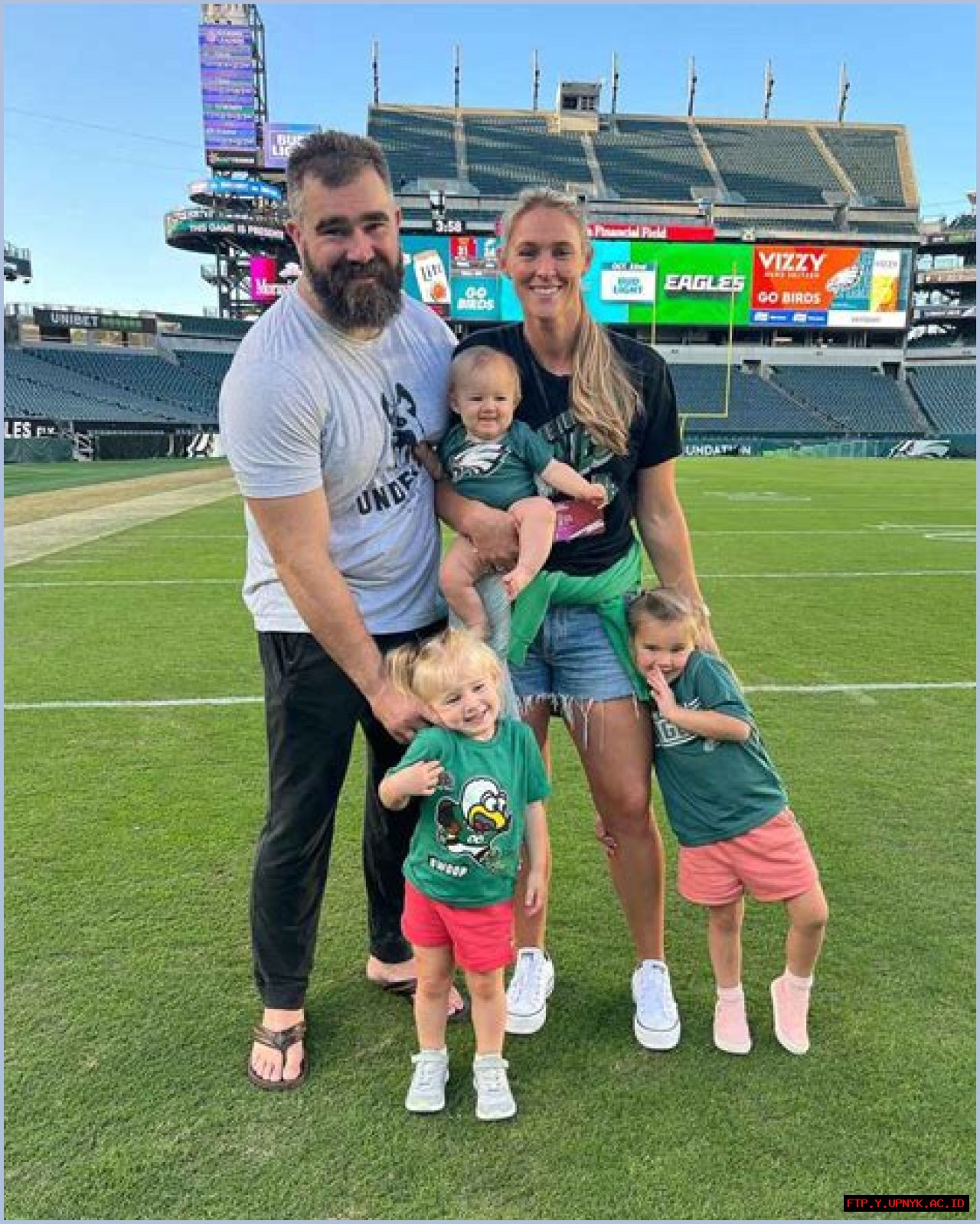 Kylie Kelce's Pregnancy Journey: A Behind-the-Scenes Look