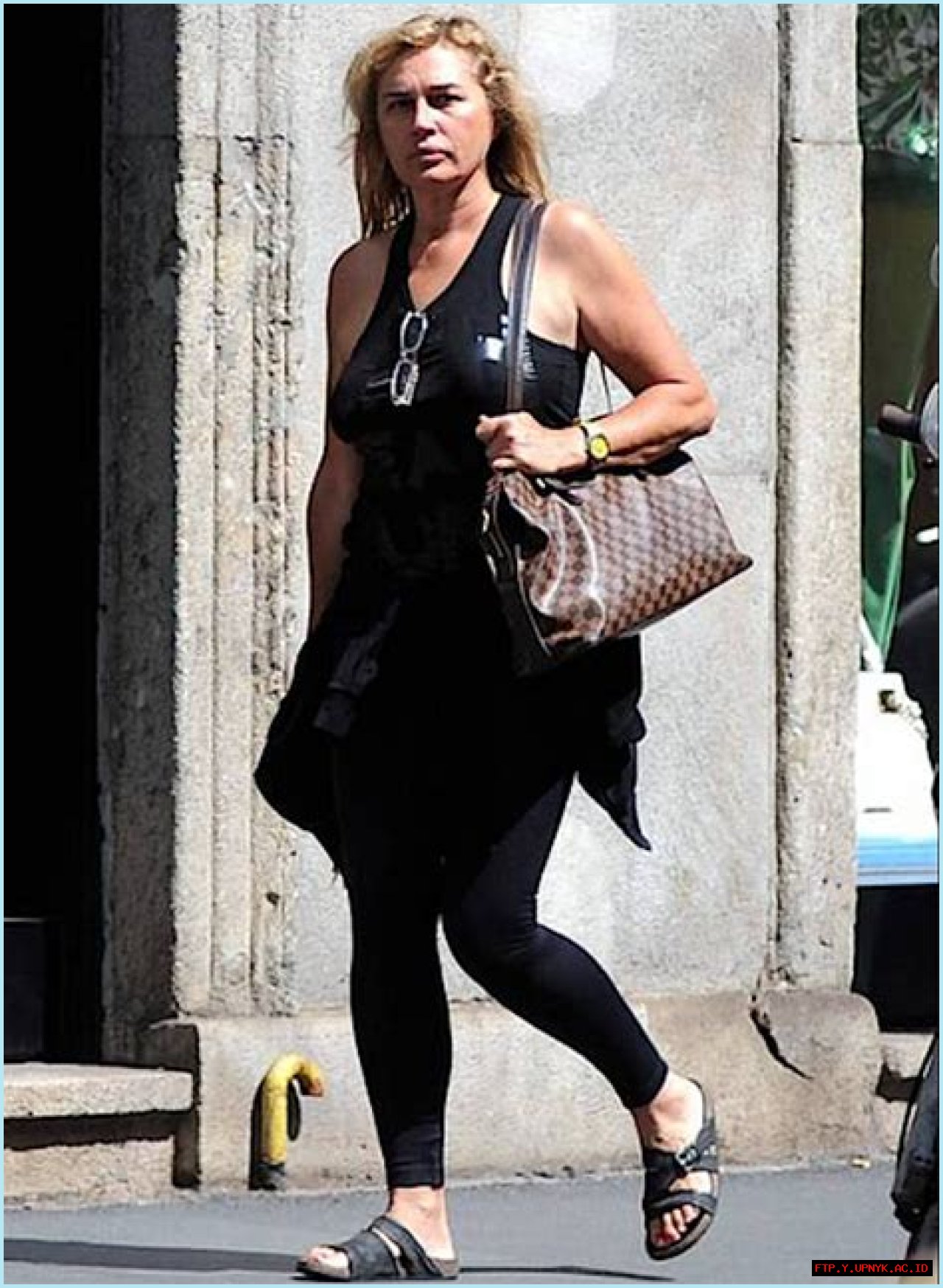 Loren Del Santo: The Enduring Italian Actress And Model