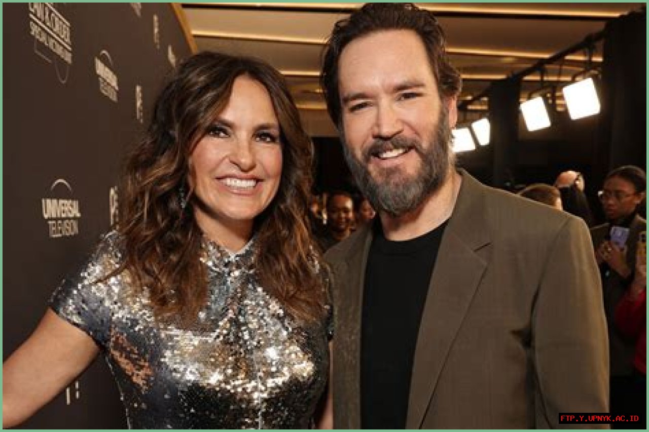 Meet The Mom Of Mark-Paul Gosselaar