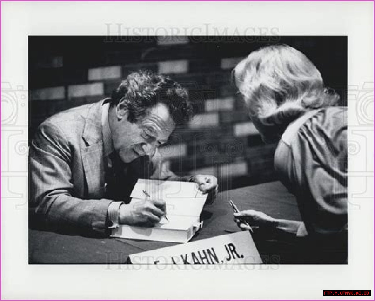 Meet The Renowned Jeweler: EJ Kahn Jr.