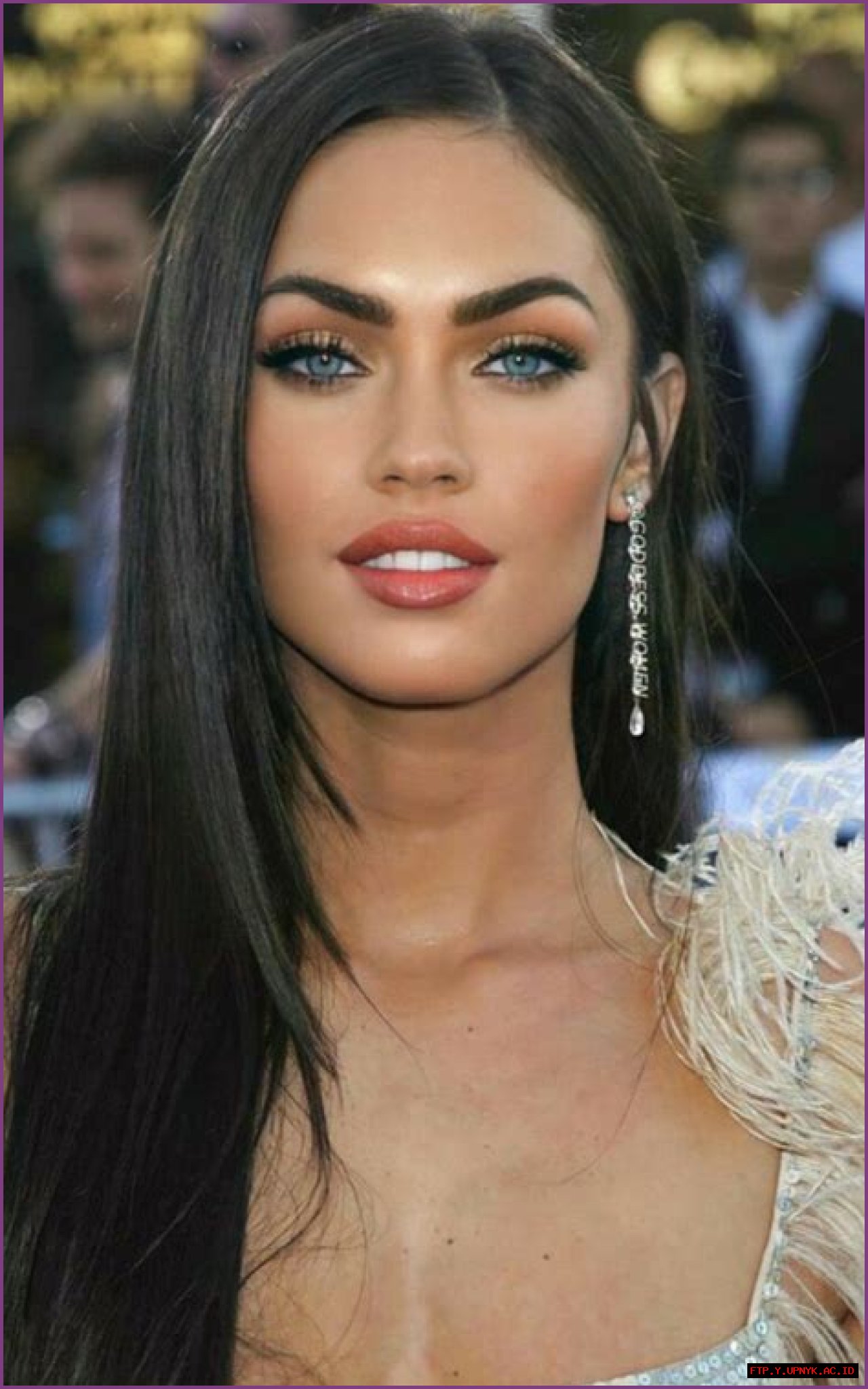 Megan Fox's Ancestry: Unraveling Her Roots