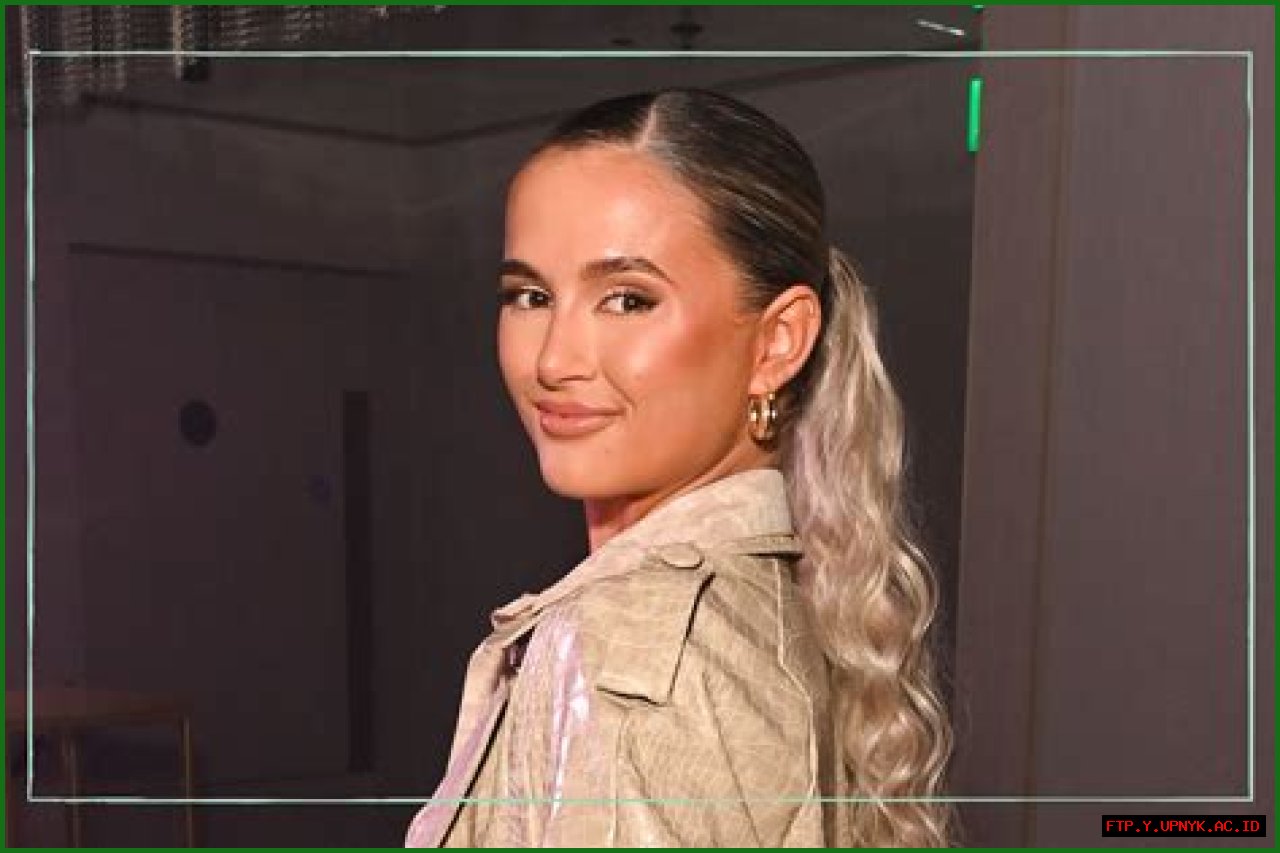 Molly Noblitt Stabbing: Chilling Details Emerge